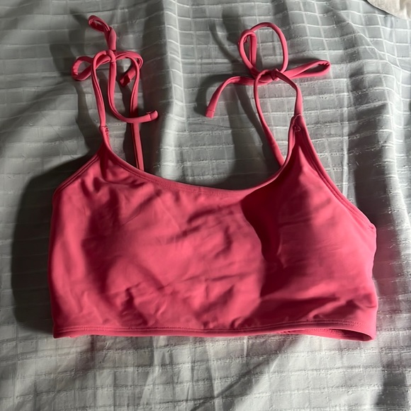 pink string bikini - Picture 1 of 2